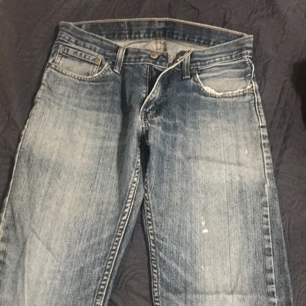 Light washed blue jeans